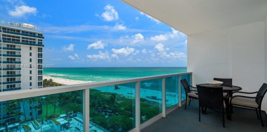 Кондоминиум с 1 спальней в Майами-Бич, Флорида № 2035698