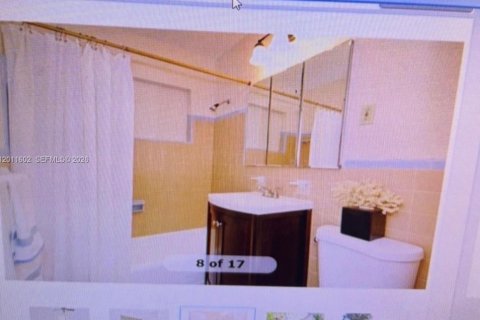 Commercial property in Dania Beach, Florida 205.41 sq.m. № 2075359 - photo 13