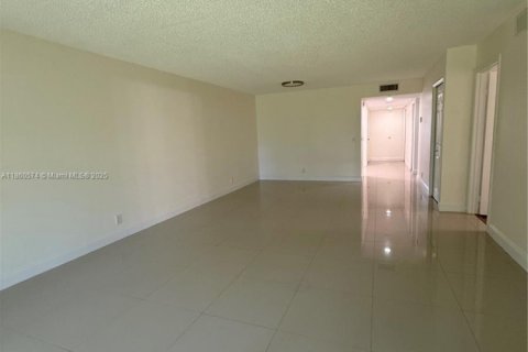 Apartamento en alquiler en Weston, Florida, 2 dormitorios, 113.34 m2 № 1957784 - foto 15