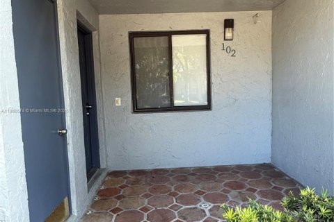 Apartamento en alquiler en Weston, Florida, 2 dormitorios, 113.34 m2 № 1957784 - foto 4