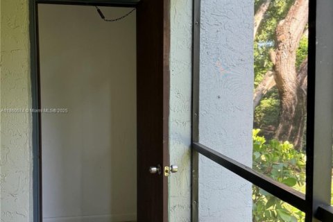 Apartamento en alquiler en Weston, Florida, 2 dormitorios, 113.34 m2 № 1957784 - foto 19