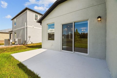 House in Hudson, Florida 4 bedrooms, 194.63 sq.m. № 1657178 - photo 26