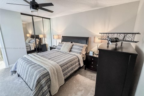 Townhouse in Boynton Beach, Florida 2 bedrooms, 127.65 sq.m. № 1868136 - photo 16
