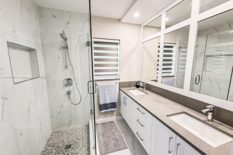 Townhouse in Boynton Beach, Florida 2 bedrooms, 127.65 sq.m. № 1868136 - photo 20