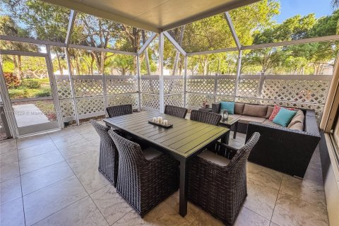 Townhouse in Boynton Beach, Florida 2 bedrooms, 127.65 sq.m. № 1868136 - photo 3