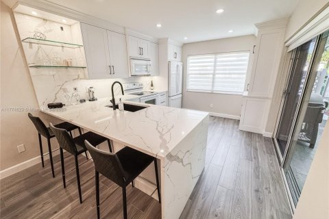 Townhouse in Boynton Beach, Florida 2 bedrooms, 127.65 sq.m. № 1868136 - photo 5