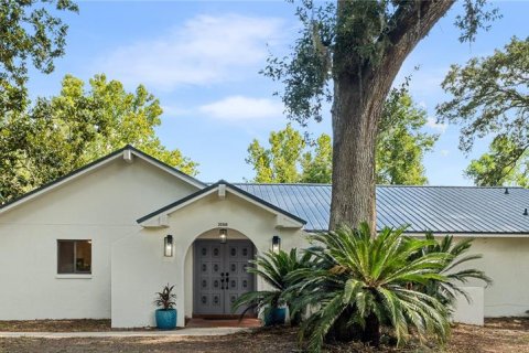 House in Alachua, Florida 3 bedrooms, 172.98 sq.m. № 1856412 - photo 1