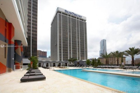 Condo in Miami, Florida, 3 bedrooms  № 1888982 - photo 21