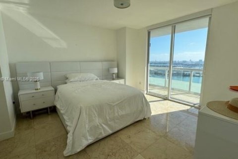 Condo in Miami, Florida, 3 bedrooms  № 1888982 - photo 17