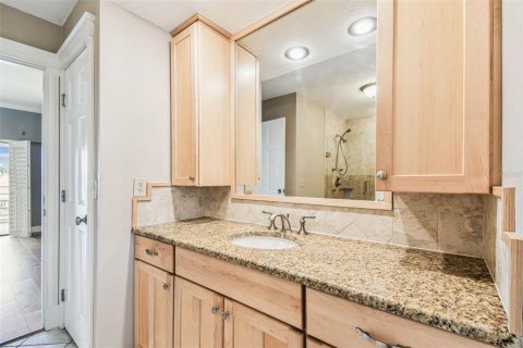 Condo in Tierra Verde, Florida, 2 bedrooms  № 1873964 - photo 26