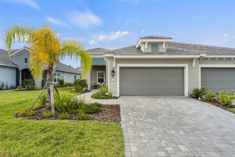 House in Venice, Florida 3 bedrooms, 171.68 sq.m. № 1893899 - photo 1