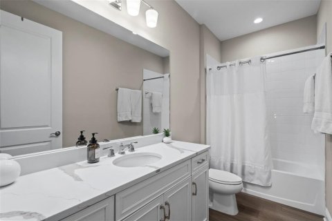 House in Venice, Florida 3 bedrooms, 171.68 sq.m. № 1893899 - photo 18