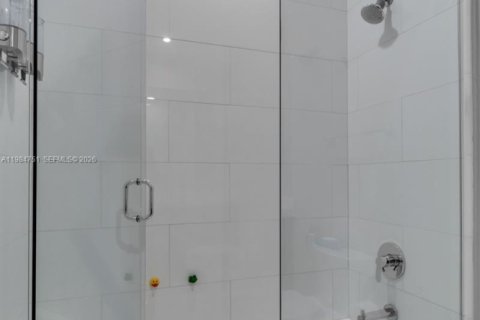 Купить кондоминиум в Майами, Флорида 4 спальни, 244.43м2, № 2048183 - фото 25