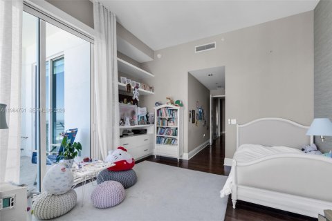 Купить кондоминиум в Майами, Флорида 4 спальни, 244.43м2, № 2048183 - фото 23