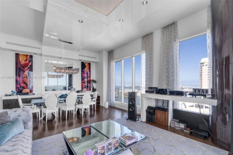 Купить кондоминиум в Майами, Флорида 4 спальни, 244.43м2, № 2048183 - фото 12