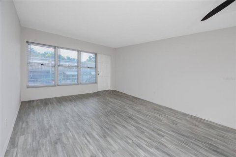 Condominio en venta en Kenneth City, Florida, 2 dormitorios, 81.29 m2 № 1894424 - foto 7