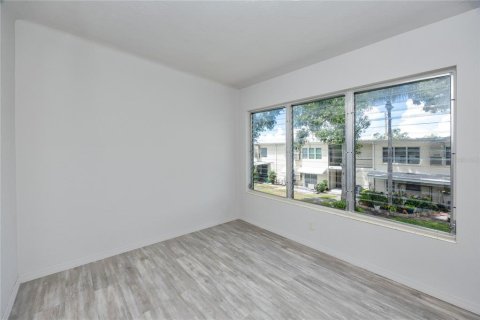 Condominio en venta en Kenneth City, Florida, 2 dormitorios, 81.29 m2 № 1894424 - foto 21