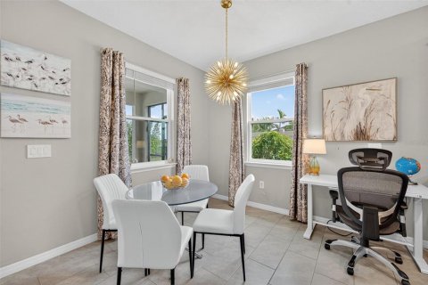 House in Sarasota, Florida 3 bedrooms, 189.99 sq.m. № 1910915 - photo 22