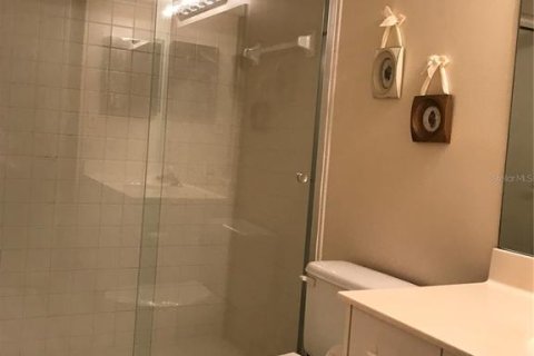 Condo in Saint Petersburg, Florida, 2 bedrooms  № 1129597 - photo 11
