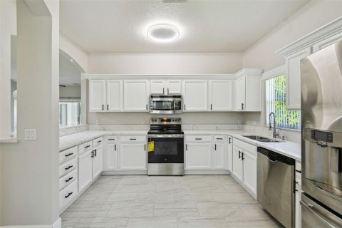 House in Poinciana, Florida 3 bedrooms, 182.65 sq.m. № 1573904 - photo 17