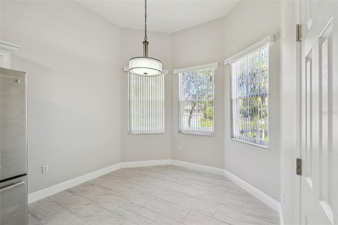 House in Poinciana, Florida 3 bedrooms, 182.65 sq.m. № 1573904 - photo 19