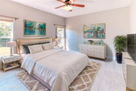 House in Poinciana, Florida 3 bedrooms, 182.65 sq.m. № 1573904 - photo 27