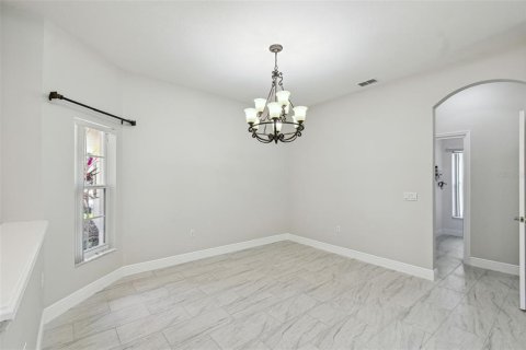House in Poinciana, Florida 3 bedrooms, 182.65 sq.m. № 1573904 - photo 11