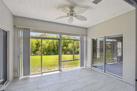 House in Poinciana, Florida 3 bedrooms, 182.65 sq.m. № 1573904 - photo 22