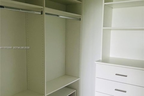 Купить кондоминиум в Норт-Майами-Бич, Флорида 3 спальни, 144.56м2, № 2036238 - фото 13