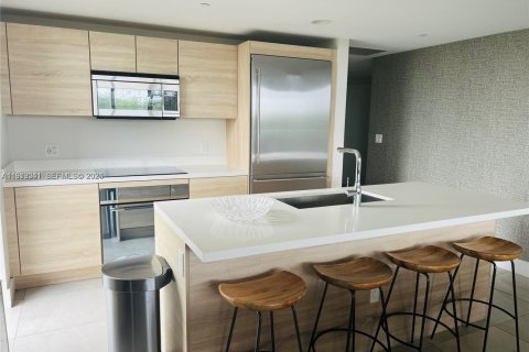 Купить кондоминиум в Норт-Майами-Бич, Флорида 3 спальни, 144.56м2, № 2036238 - фото 10