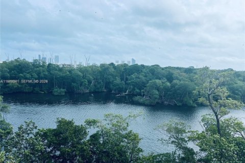 Купить кондоминиум в Норт-Майами-Бич, Флорида 3 спальни, 144.56м2, № 2036238 - фото 4