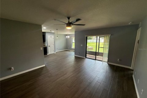 Villa ou maison à vendre à Haines City, Floride: 3 chambres, 128.02 m2 № 2354641 - photo 8