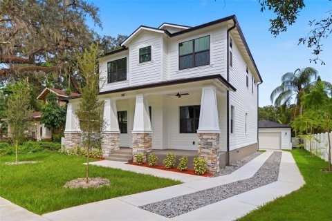 House in Tampa, Florida 5 bedrooms, 246.1 sq.m. № 2395873 - photo 2