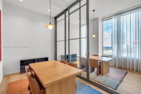 Купить кондоминиум в Майами, Флорида 2 спальни, 76.64м2, № 2089037 - фото 28