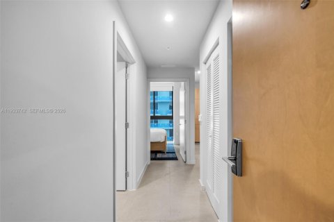 Купить кондоминиум в Майами, Флорида 2 спальни, 76.64м2, № 2089037 - фото 7