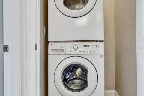 Adosado en alquiler en Tampa, Florida, 3 dormitorios, 175.03 m2 № 1905678 - foto 29