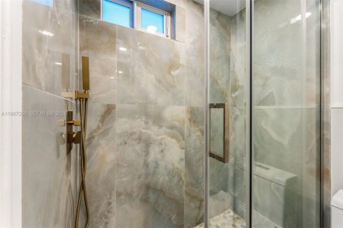 Casa en venta en South Miami, Florida, 3 dormitorios, 138.24 m2 № 2032468 - foto 20