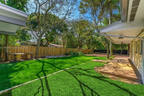 Casa en venta en South Miami, Florida, 3 dormitorios, 138.24 m2 № 2032468 - foto 25