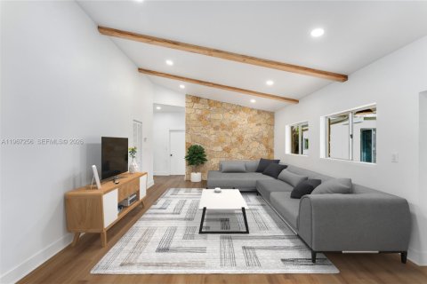 Casa en venta en South Miami, Florida, 3 dormitorios, 138.24 m2 № 2032468 - foto 3