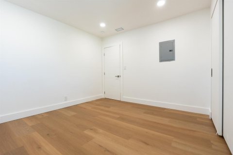 Condo in Fort Lauderdale, Florida, 3 bedrooms  № 2387945 - photo 22