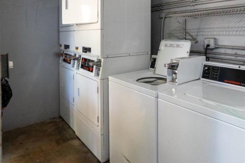Condo in Fort Lauderdale, Florida, 3 bedrooms  № 2387945 - photo 25
