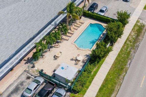 Condo in Fort Lauderdale, Florida, 3 bedrooms  № 2387945 - photo 28