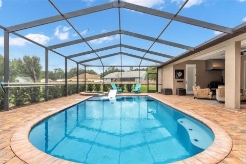 Casa en venta en Lakeland, Florida, 4 dormitorios, 299.8 m2 № 1909908 - foto 2