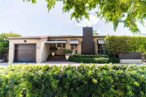 Casa en Miami, Florida 3 dormitorios, 150.04 m2 № 2063193
