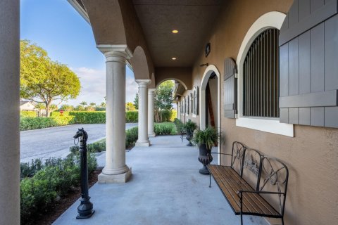 House in Wellington, Florida 4 rooms, 146.79 sq.m. № 2242277 - photo 6