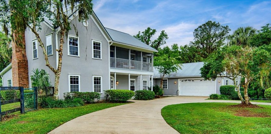 House in Micanopy, Florida 4 bedrooms, 337.05 sq.m. № 1690952