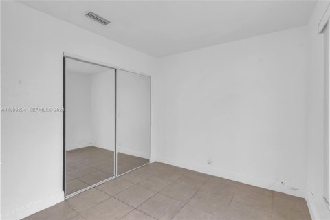 Villa ou maison à louer à Deerfield Beach, Floride: 3 chambres, 146.32 m2 № 2091311 - photo 16