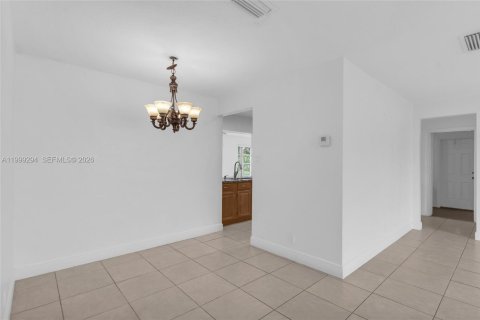 Villa ou maison à louer à Deerfield Beach, Floride: 3 chambres, 146.32 m2 № 2091311 - photo 13