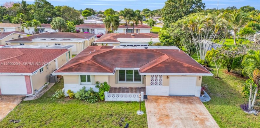 Villa ou maison à Deerfield Beach, Floride 3 chambres, 146.32 m2 № 2091311