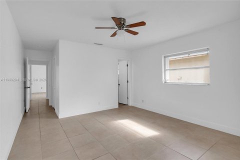 Villa ou maison à louer à Deerfield Beach, Floride: 3 chambres, 146.32 m2 № 2091311 - photo 17